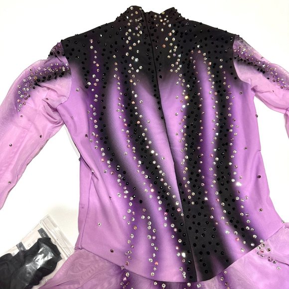 Used Figure Skating Dress Size 12 (7~10T) with Hair Scrunchies (120~140cm) - Picture 2 of 11